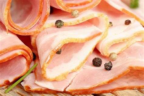 How Long Does Turkey Bacon Last? - Beezzly