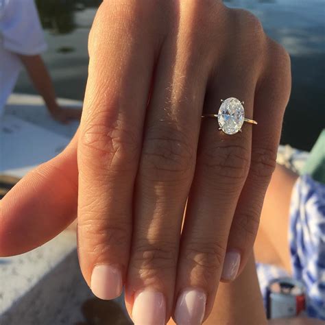 Celebrity Trend: Oval Solitaires – 4 Reasons Oval Engagement Rings Are ...
