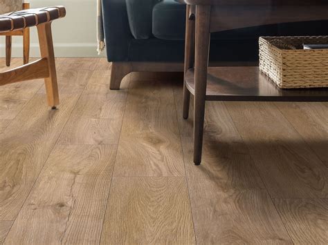 Luxury Vinyl Plank Flooring Redefined | Shaw Builder Flooring