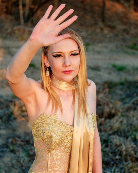 Brittney Moore (@brittneymoore.official) • Instagram photos and videos