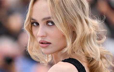 Lily Rose Depp 2024 Lily Rose Depp Breaks Silence On Relationship With