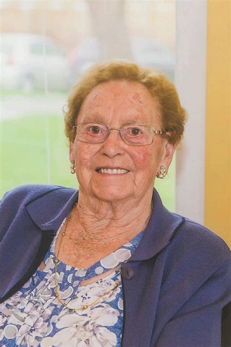 Dina Simons - Uitvaartcentrummerken.be