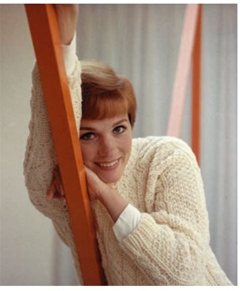 Julie Andrews | Julie andrews, Classic hollywood, Classic actresses