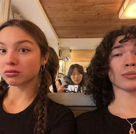 Pin de Aria (Taylors version) ・-・ em Quick Saves em 2025 | Fotos de ...