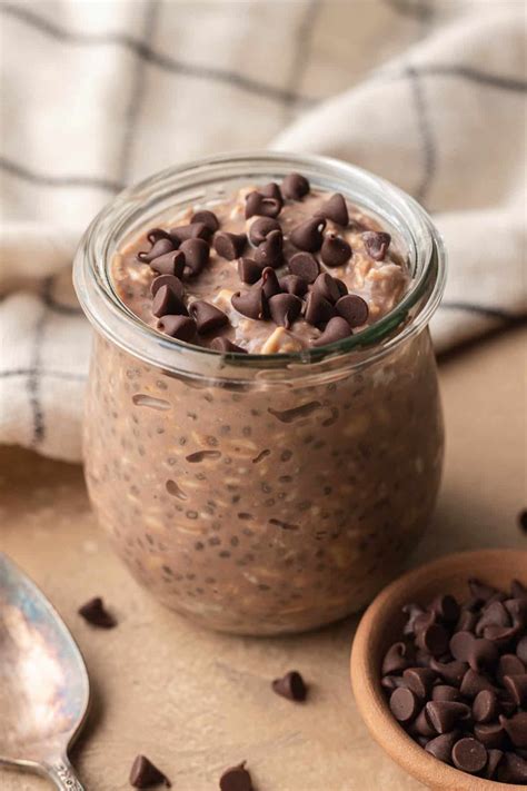 Simple Chocolate Protein Powder Overnight Oats - Bake & Bacon