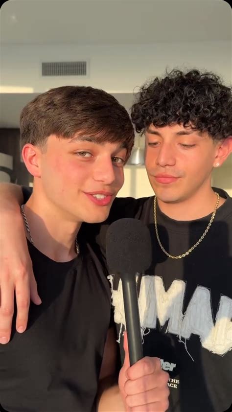 Julian Barboza Leaked Nudes