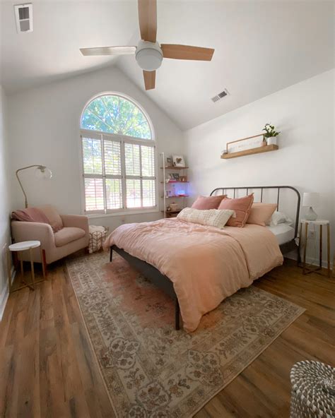 17 Guest Room Essentials That Feel Like A Cozy Hotel Room - The Homeblondy