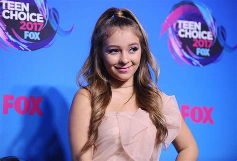 Danielle Cohn Wiki - Age, Boyfriend, Income, Height, Weight & More - NamesBiography