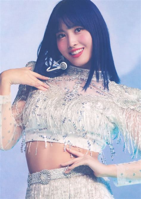 Momo - World in a Day Photobook cr @njmsjmdct2 (twitter) | Beautiful ...