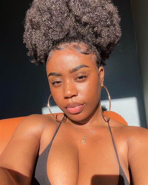 Uche Mba (ONLY PAGE) on Instagram: “Tolerance as low as my eyes - - - - - - Hair: @curlscurlso ...