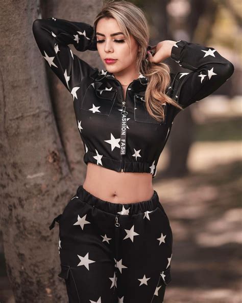 Viviane Lomelin Reddit