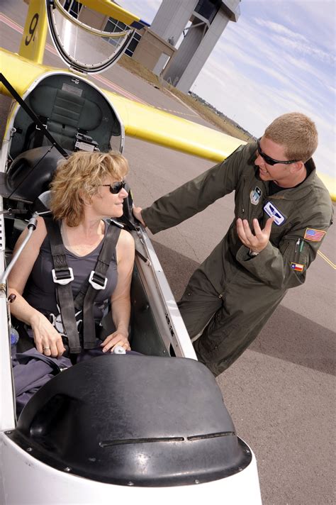 Board of Visitors members gain perspectives on Airmanship > U.S. Air ...