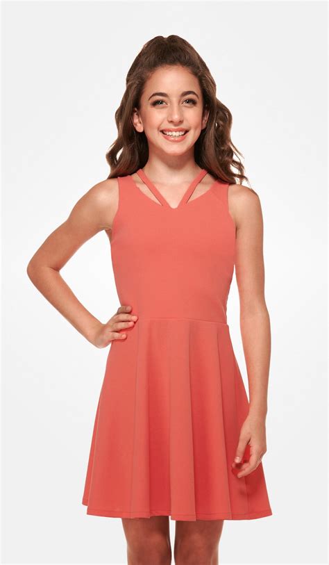 Sally Miller: Girls and Teen Clothing