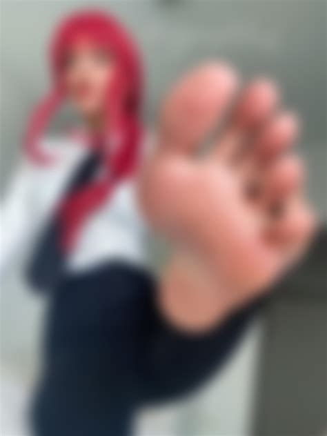 Makima (lazypurpleleaf) [Chainsaw Man] : r/rule34feet