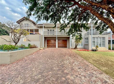 For Sale: Copperleaf Estate House with golf course views, flatlet, and ...