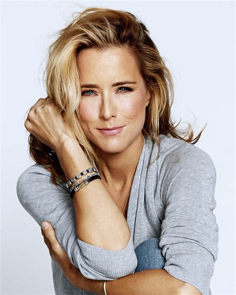 Tea Leoni Hot