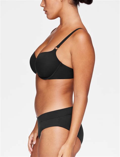 Your Complete Guide to Bra Sized Swimwear - Benefits of Bra Sized Swim ...