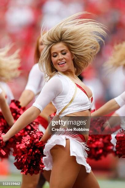 Kansas City Chiefs Cheerleaders Photos and Premium High Res Pictures ...