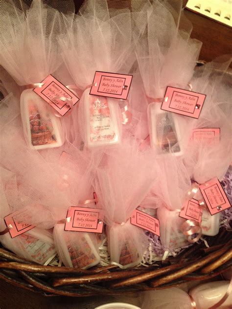 Creative Baby Shower Party Favors : 25 Diy Baby Shower Favors : Many ...