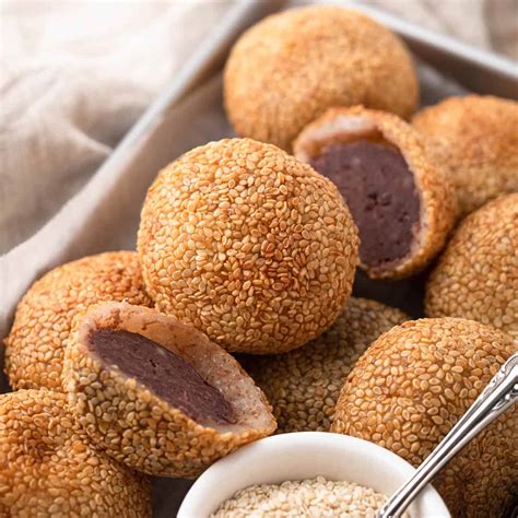 Sesame Ball With Lotus Paste