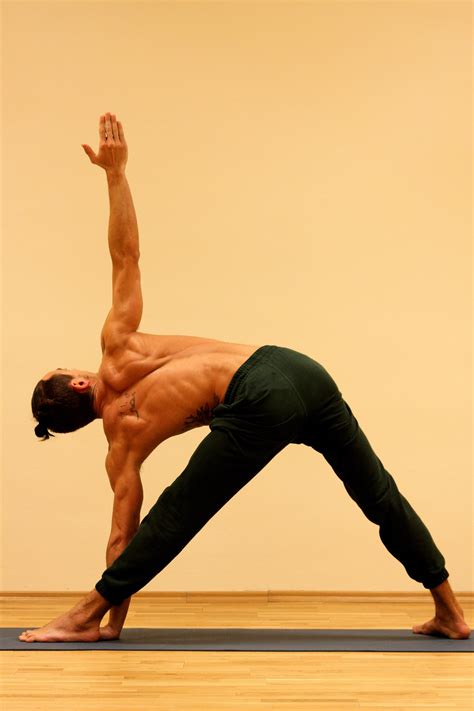 Utthita Trikonasana