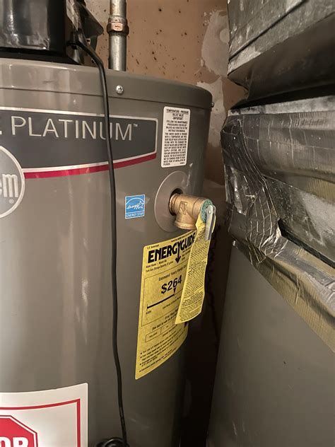 Hot water heater pressure valve leaking : r/Plumbing