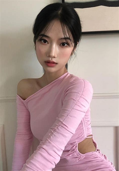 Épinglé sur Asian Beauties