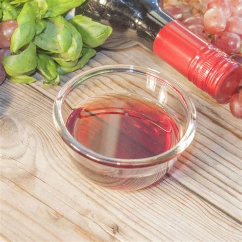 Red Wine Vinegar Substitutes: 7 Options For Your Daily Cooking