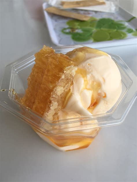 Wild Honeycomb ice cream in Okinawa Japan : r/ImagesOfJapan