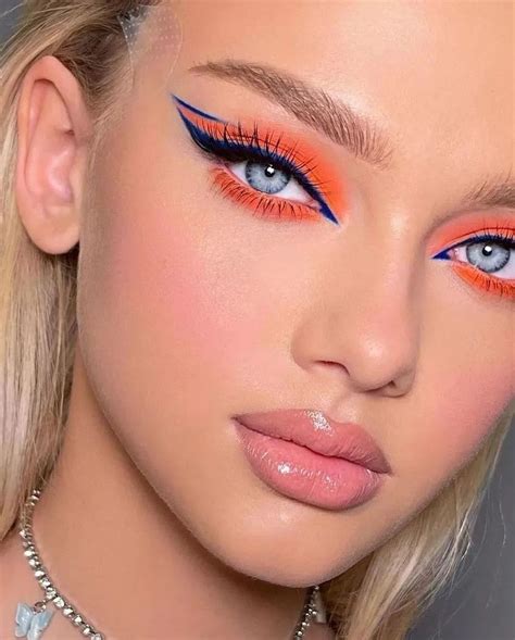 Festival Makeup Looks & Easy Face Glitter Ideas (Rave in Style ...