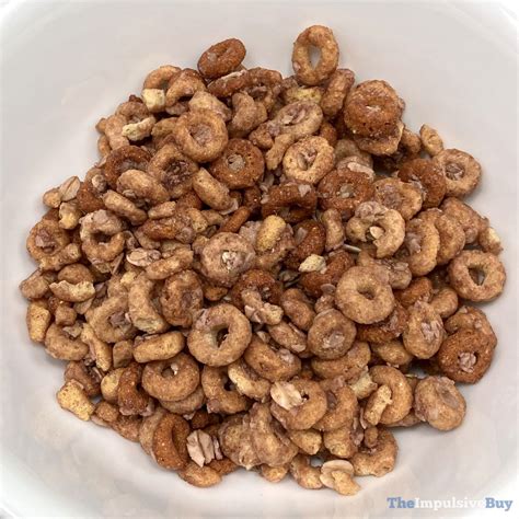 REVIEW: Cheerios Oat Crunch Berry Cereal