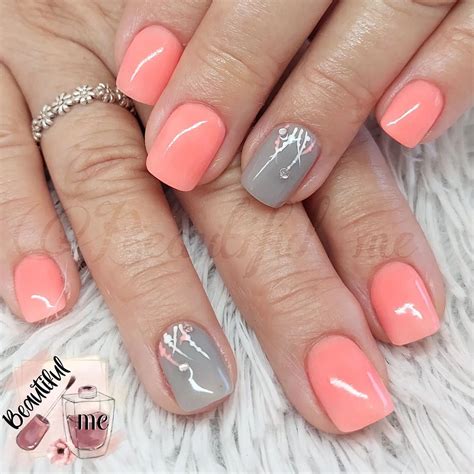 45 Coral Nail Ideas | Coral nails, Coral gel nails, Coral nails with design