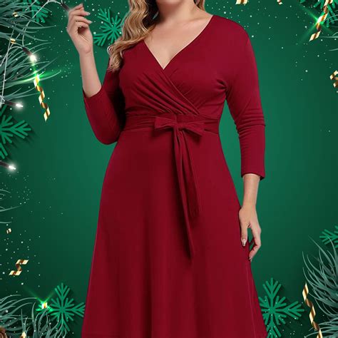 Best Red Plus Size Christmas Dresses for Women (on Amazon!).
