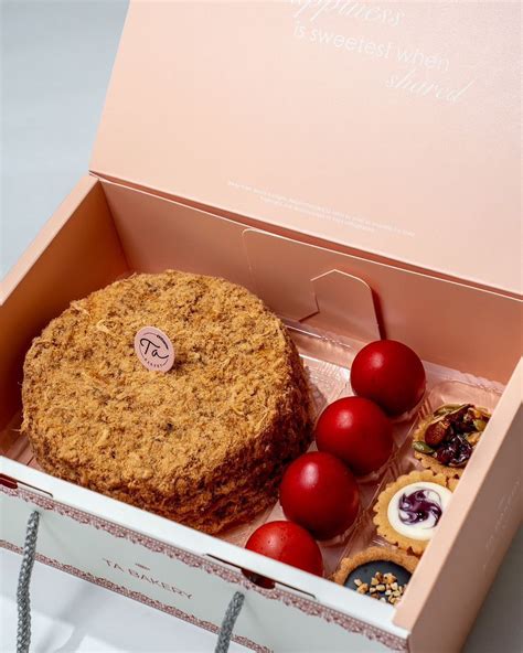 10 Best JB Mount Austin Bakeries For Fresh Bread | Eatbook.sg