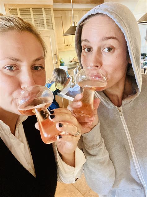 Brie Larson on Twitter: "Starting the new year off strong https://t.co/1lvNlSHUmU" / Twitter