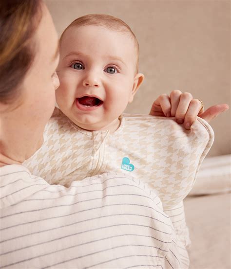 What Is Dream Feeding? | How To Dream Feed – Love to Dream CA