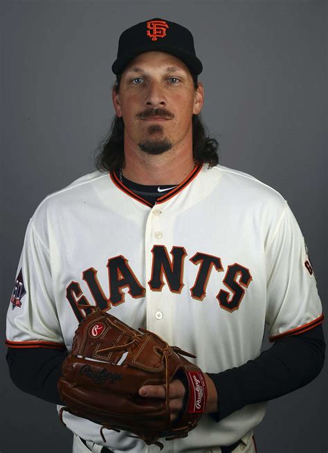 Giants starter Jeff Samardzija to start in DL with pectoral strain