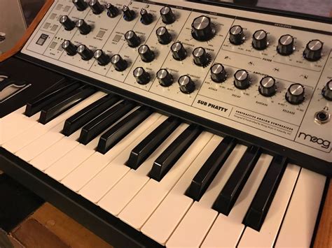 MATRIXSYNTH: Moog Sub Phatty Keyboard Synthesizer with Moog Wood End Panels