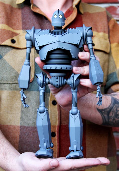 Iron Giant MONDO MECHA Figure Exclusive – Mondo