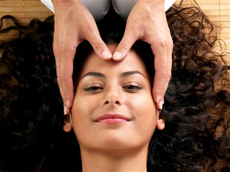 Scalp Massage for Hair Growth: How Effective Is It? - Wimpole Clinic