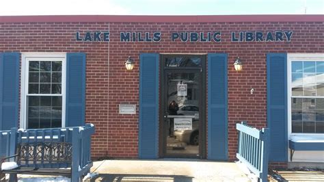 Destination Small Town