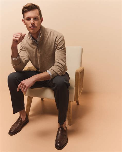 Brunello Cucinelli Men's Cashmere Quarter-Zip Sweater | Neiman Marcus