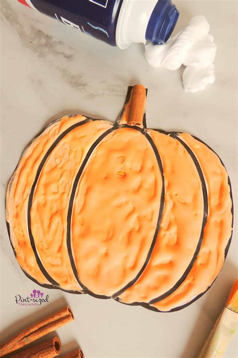 Easy Puffy Paint Pumpkins · Pint-sized Treasures