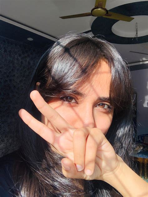 Hey! What is the first thing that come to your mind when you see my eye? : r/DemEyesDoe