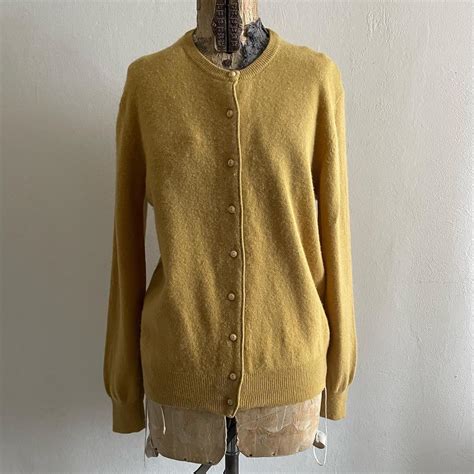 #cardiganvintage #70s in misto mohair giallo... - Depop