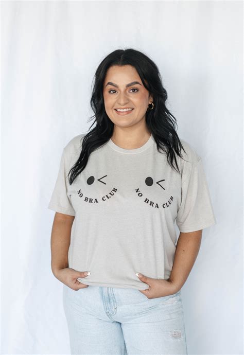 No Bra Club Graphic Tee – Sunny Hunny Apparel
