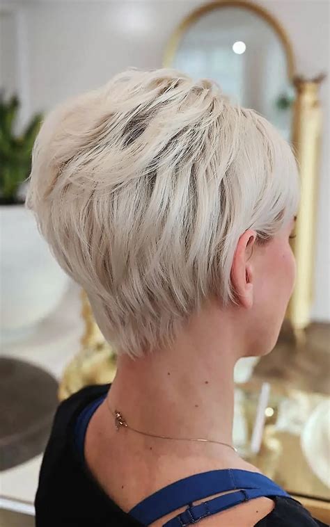 15 Short, Stacked Pixie Bob Haircuts for a Cute and Sassy Look