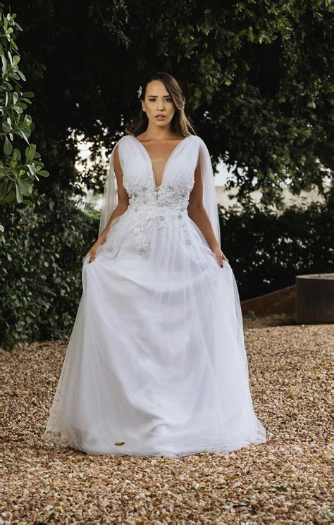 Petite+Women+With+Perfect+Breasts Photos, Download The BEST Free Petite ...