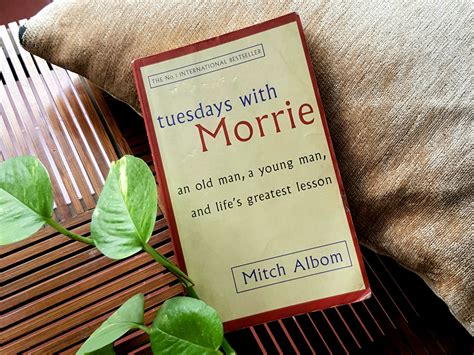 Tuesdays with morrie book - plmbug