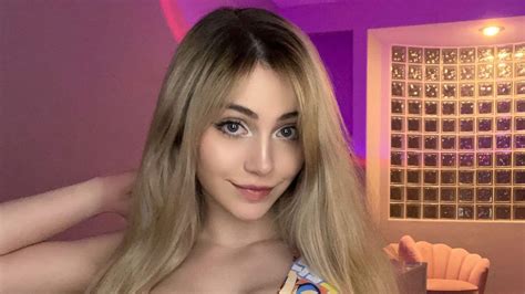 Meet The Social Star Ava Bamby: Age, Height, Boyfriend, Wiki